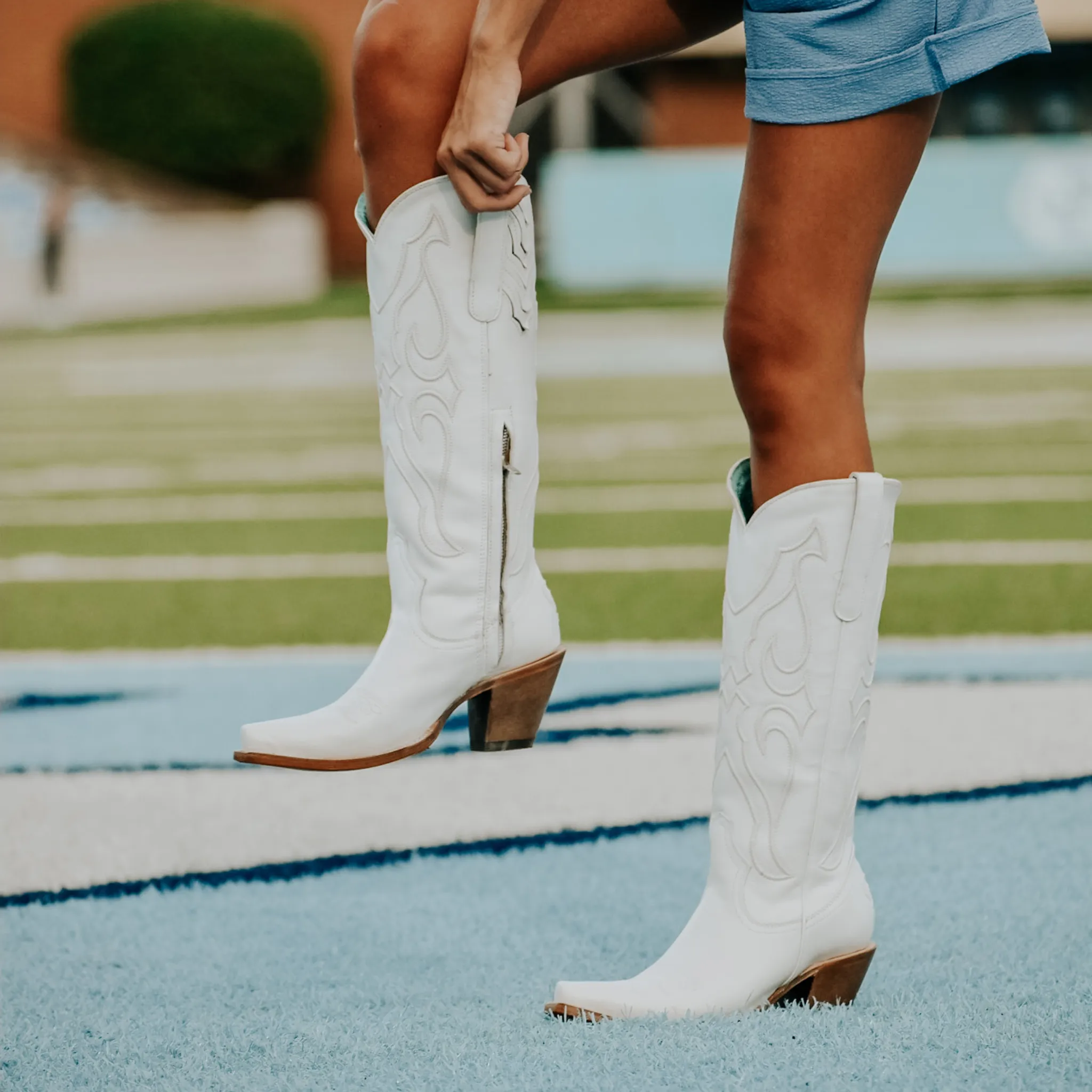 CORRAL WOMEN'S PURE WHITE MATCHING STITCH TALL WESTERN BOOT - Z5074