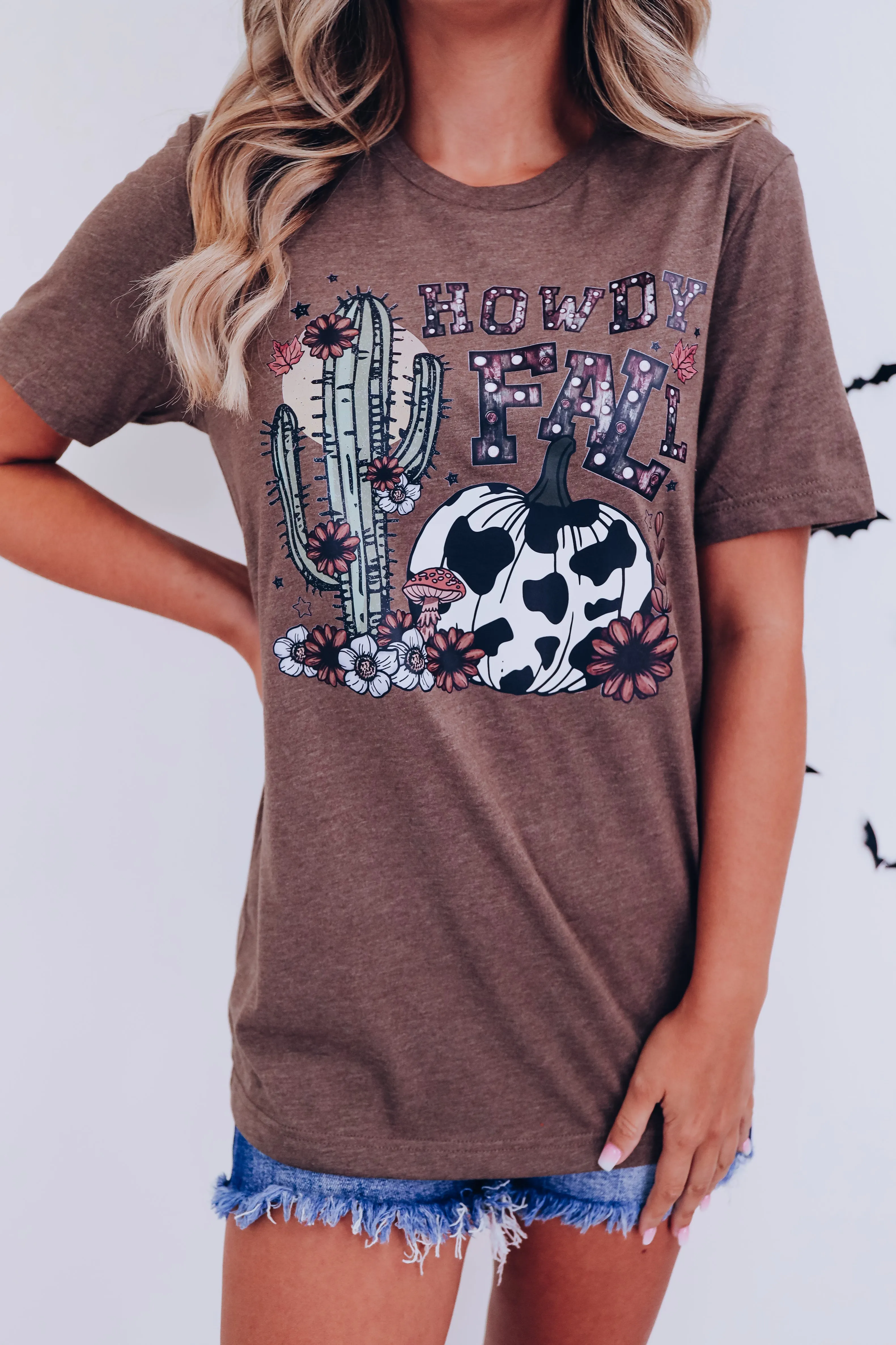 Desert "Howdy Fall" Graphic Tee S-3X - Brown