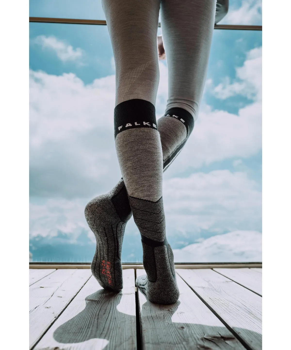 Falke | SK2 | Intermediate Ski Socks | Men's