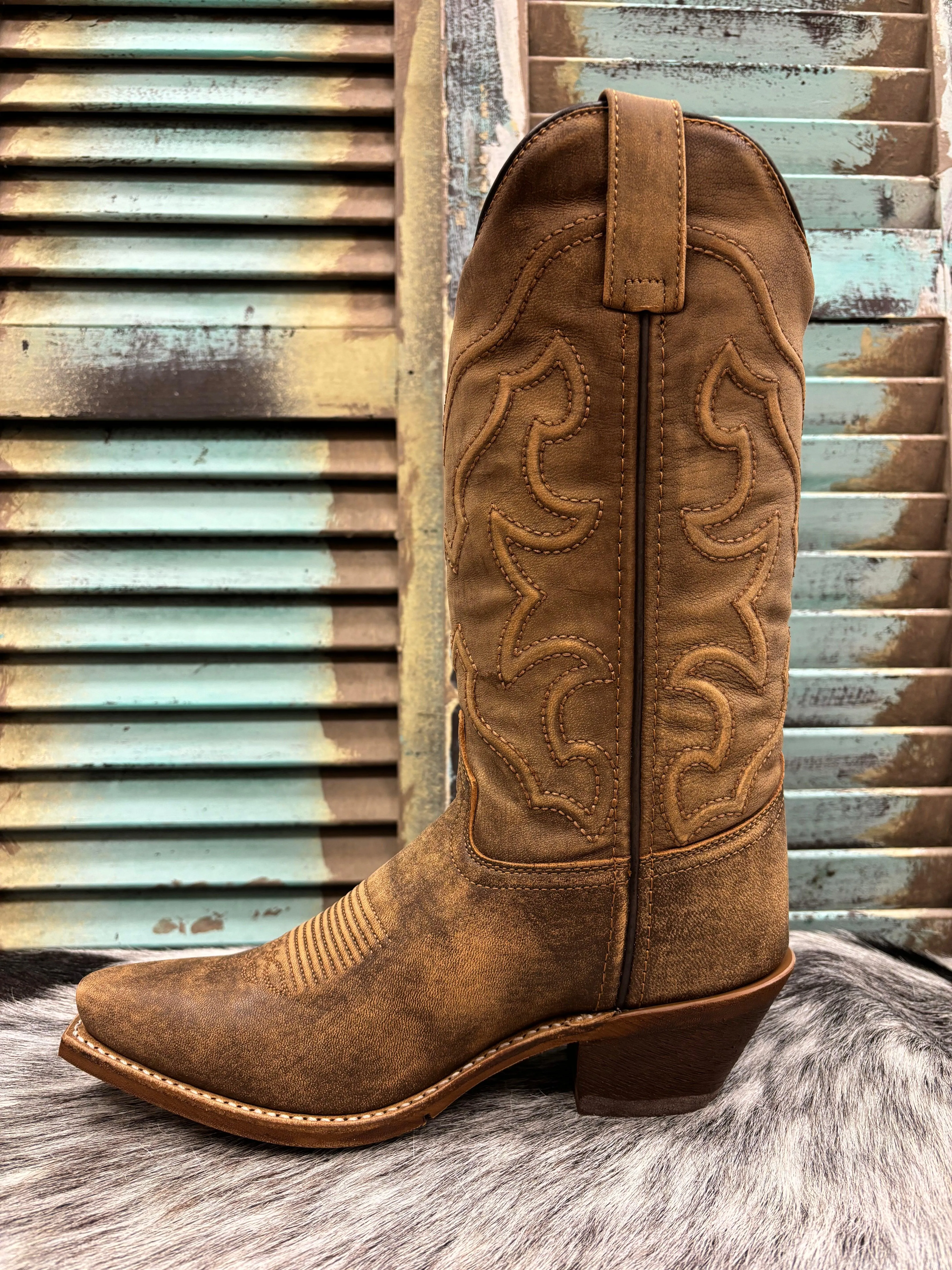 Laredo Women's Reva Honey Sanded Distressed Leather Snip Toe Cowgirl Boots 54267