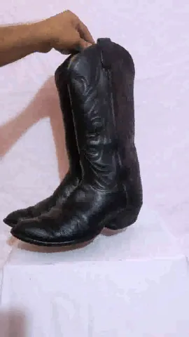 MV29# Vintage Cowboy Boots