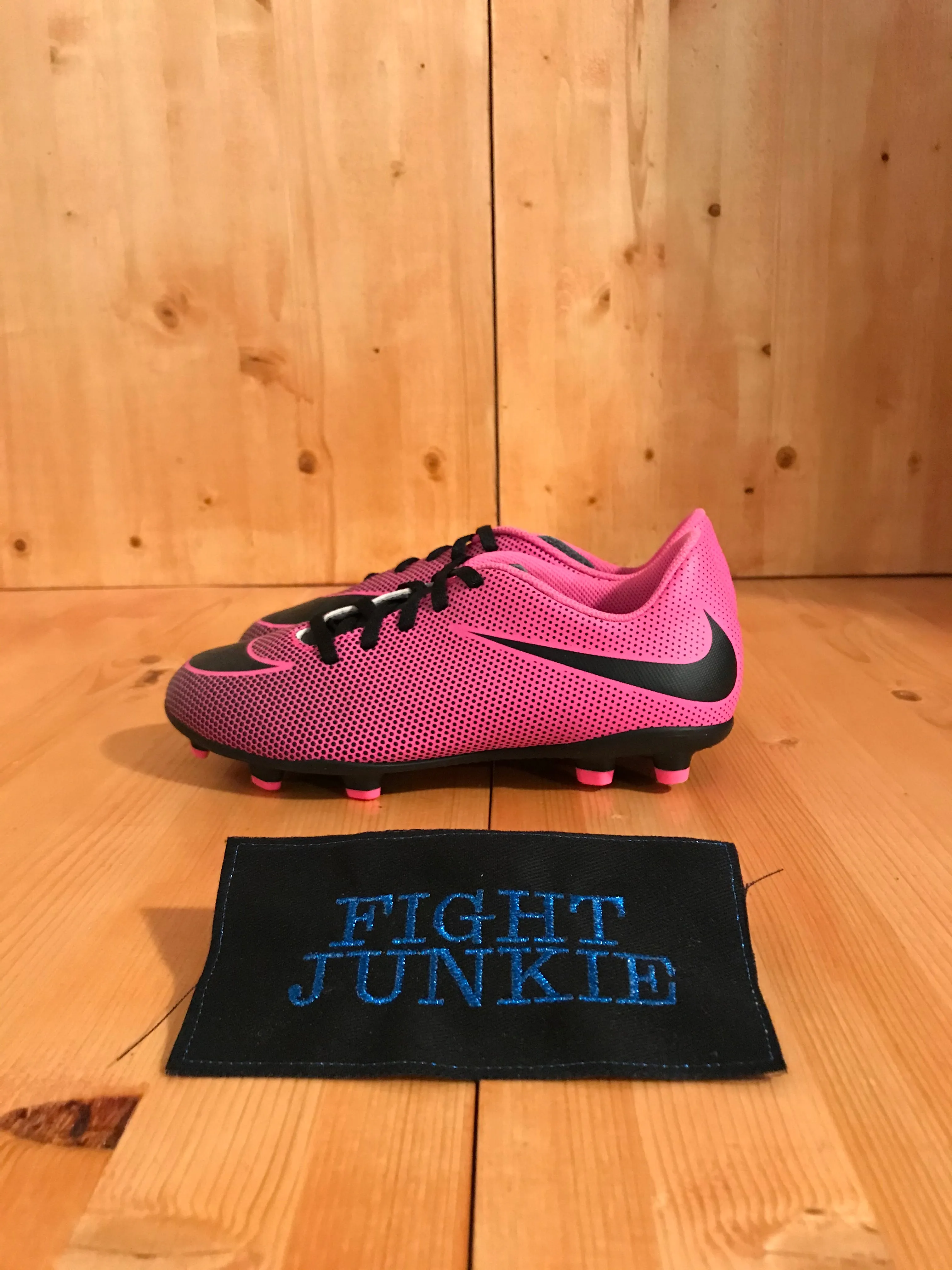 NIKE BRAVATA II FG Youth Size 3.5 Soccer Cleats Pink