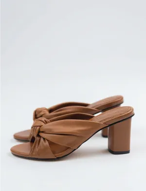 Teresa Mule - Brown by Alma Caso