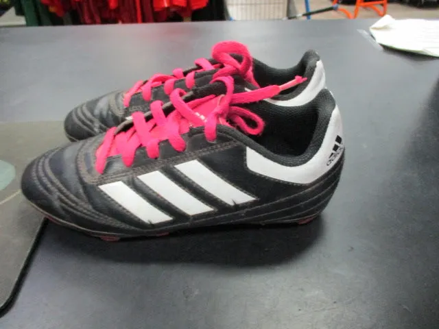 Used Adidas Youth 13.5 Soccer Cleats