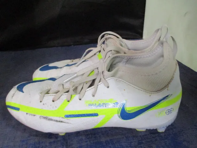 Used Nike Phantom Soccer Cleats Size 4