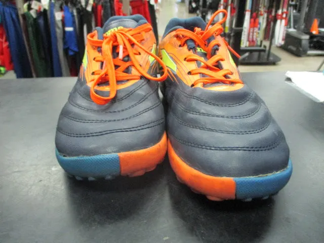 Used Soma Toledo Soccer Turf Cleats Size 4Y